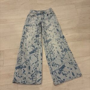 BDG Light Blue camo Women's wide leg low rise jeans